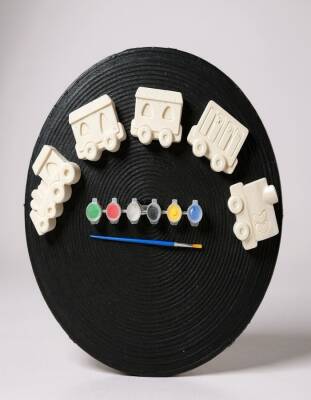 Boyanabilir Taş Tozu Tren ve Vagon Figürleri Seti – 6 Renk Boya & Fırça Dahil, El Yapımı