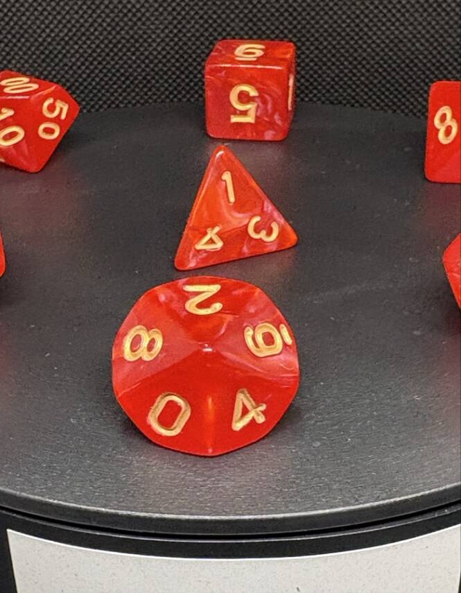 DND FRP 7’li Zar Seti – Sedefli Kırmızı | Dungeons & Dragons Masaüstü RPG Oyun Zarı Seti - 2