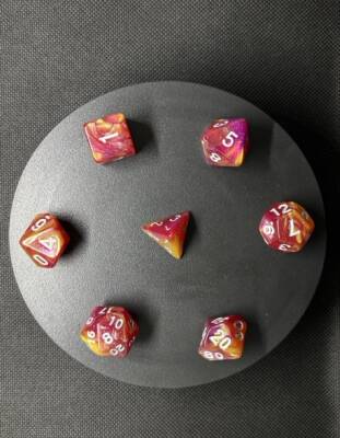 DND FRP 7’li Zar Seti – Sedefli Mor Sarı | Dungeons & Dragons Masaüstü RPG Oyun Zarı Seti - 2