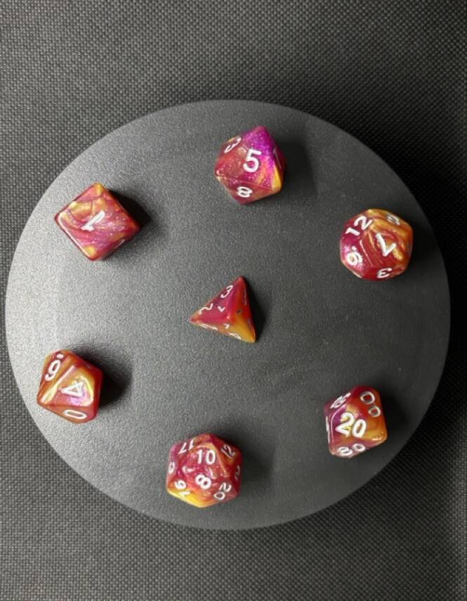 DND FRP 7’li Zar Seti – Sedefli Mor Sarı | Dungeons & Dragons Masaüstü RPG Oyun Zarı Seti - 6