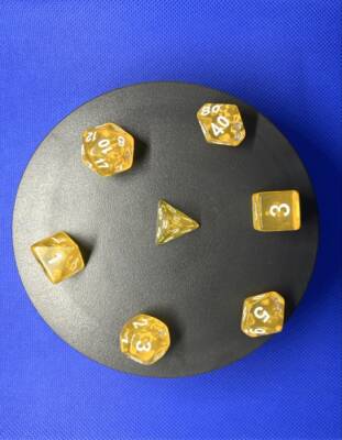 DND FRP 7’li Zar Seti – Şeffaf Koyu Sarı | Dungeons & Dragons Masaüstü RPG Oyun Zarı Seti - 2