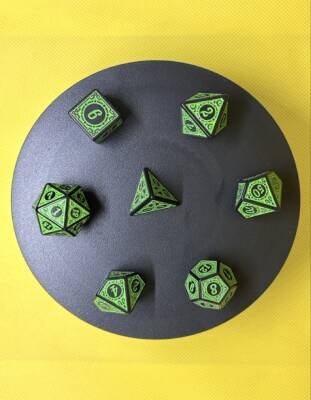 DND FRP 7’li Zar Seti – Yeşil Renkli | Dungeons & Dragons Masaüstü RPG Oyun Zarı Seti - 6