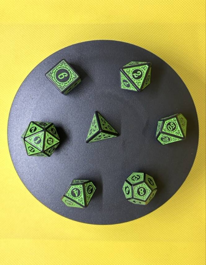DND FRP 7’li Zar Seti – Yeşil Renkli | Dungeons & Dragons Masaüstü RPG Oyun Zarı Seti - 6