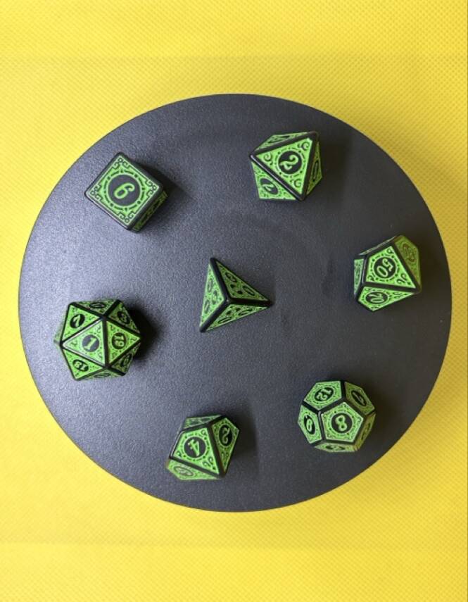 DND FRP 7’li Zar Seti – Yeşil Renkli | Dungeons & Dragons Masaüstü RPG Oyun Zarı Seti - 4